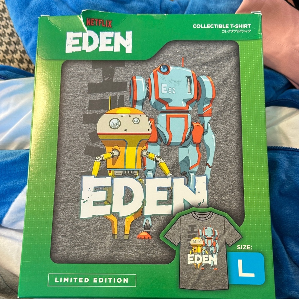 Eden Collectible T-Shirt with Robot Design - Gray size adult Large
